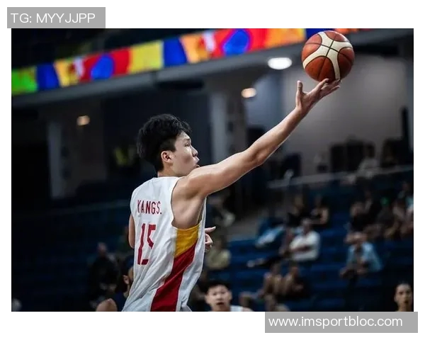 杨瀚森技术待考验但调整能力出色值得期待 杨瀚森技术待考验但调整能力出色值得期待