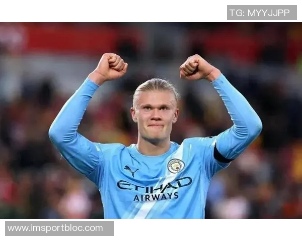 哈兰德错失绝佳机会左脚推射被大马丁轻松扑住