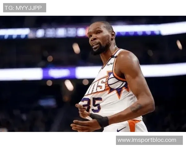 火记：雷霆球员对抗杜兰特表现不佳关键时刻犯规与防守依然出色