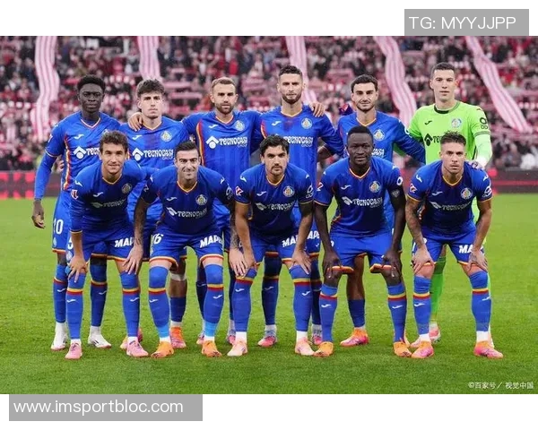 巴黎圣日耳曼去年辉煌六冠今季遭遇滑铁卢法杯意外出局法甲半程仅列第二