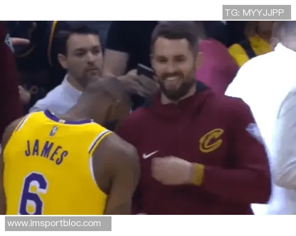 莫布里精彩表现助球队逆转胜利12投6中贡献15分5板4助4帽